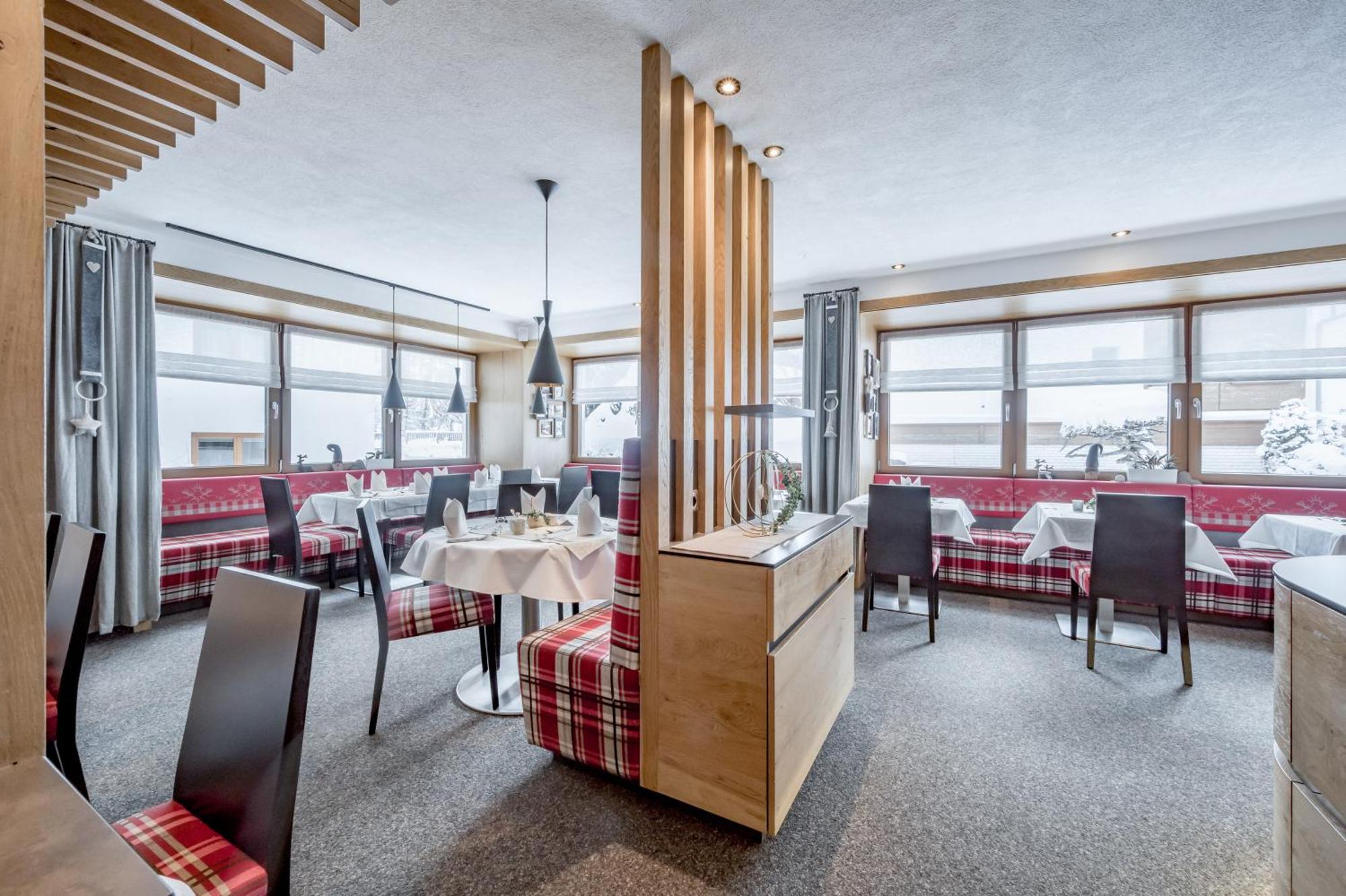Hotel Sportpension Carinthia Sölden Buitenkant foto
