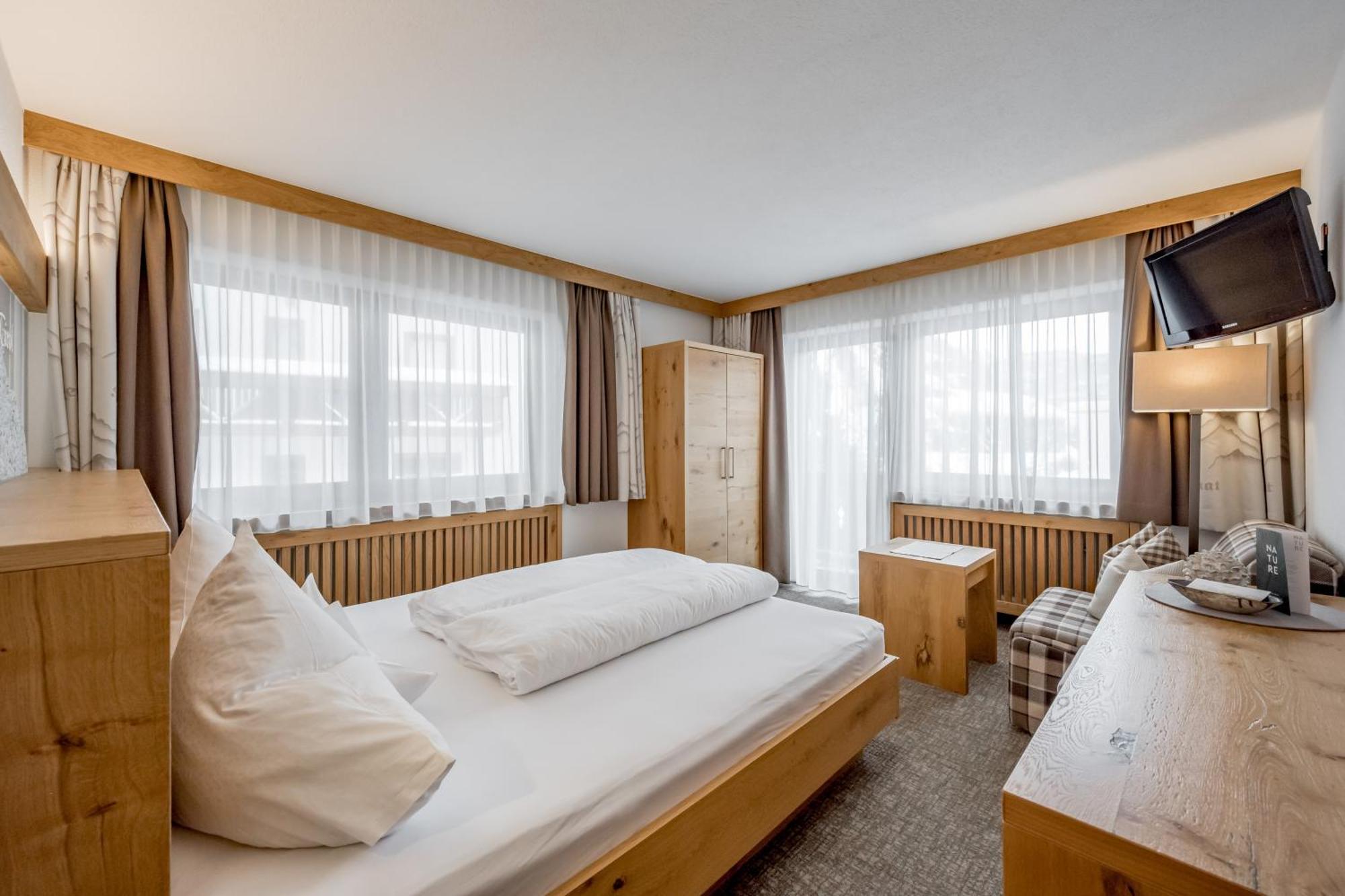 Hotel Sportpension Carinthia Sölden Buitenkant foto