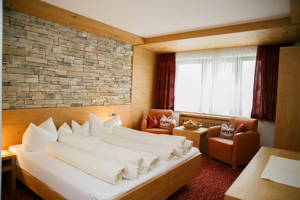 Hotel Sportpension Carinthia Sölden Buitenkant foto